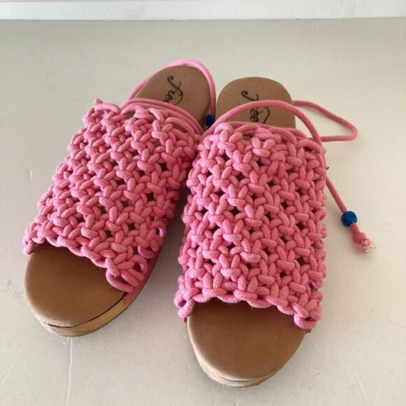 NWOT Free People Candy Pink Crochet Wooden Clogs Sz 37 - Picture 6 of 7